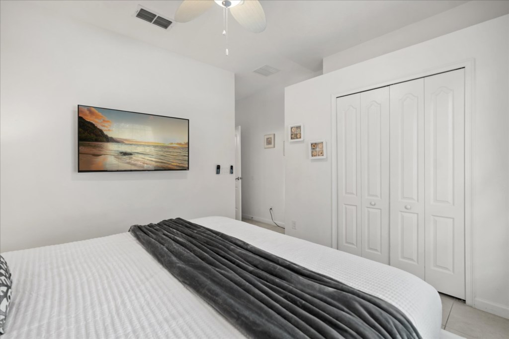 4 bedroom vacation house at Solterra - Image 19