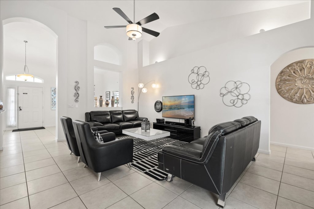 4 bedroom vacation house at Solterra - Image 4