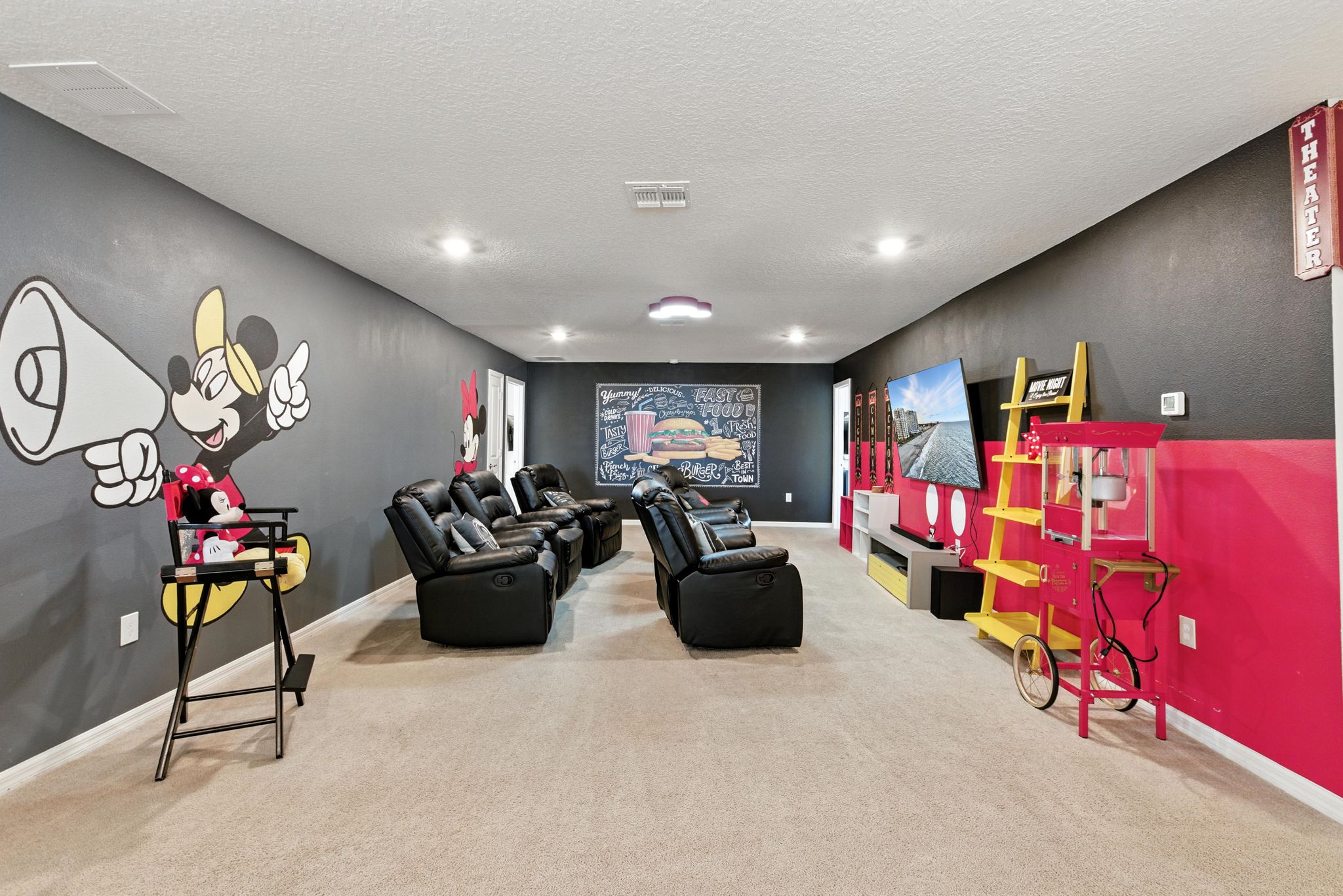 8 bedroom vacation house at Windsor Island Resort - Image 15