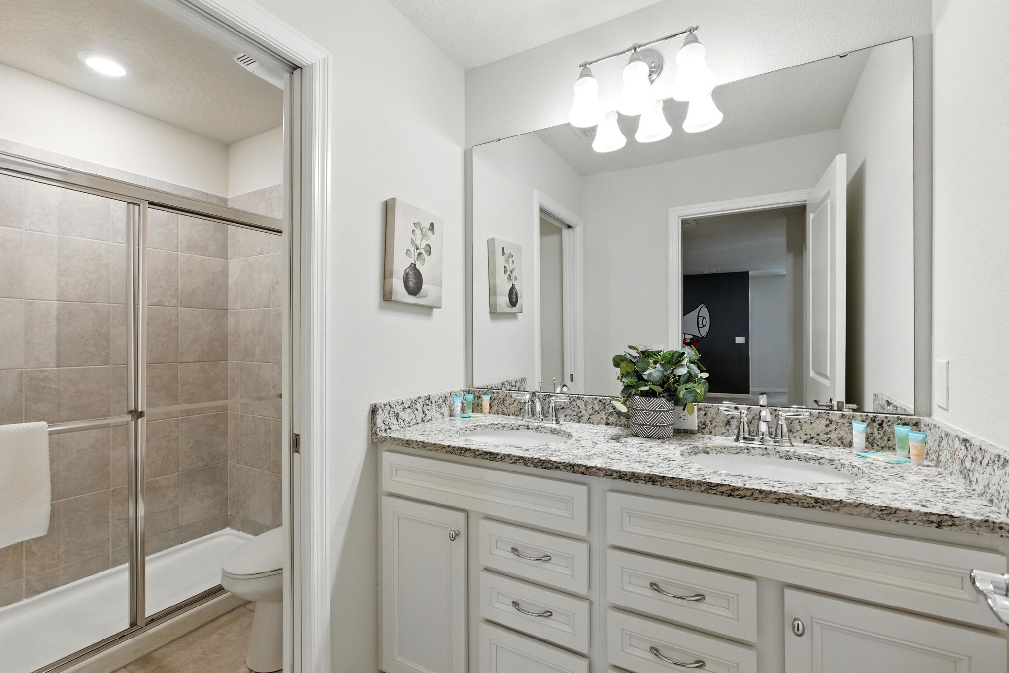 8 bedroom vacation house at Windsor Island Resort - Image 45