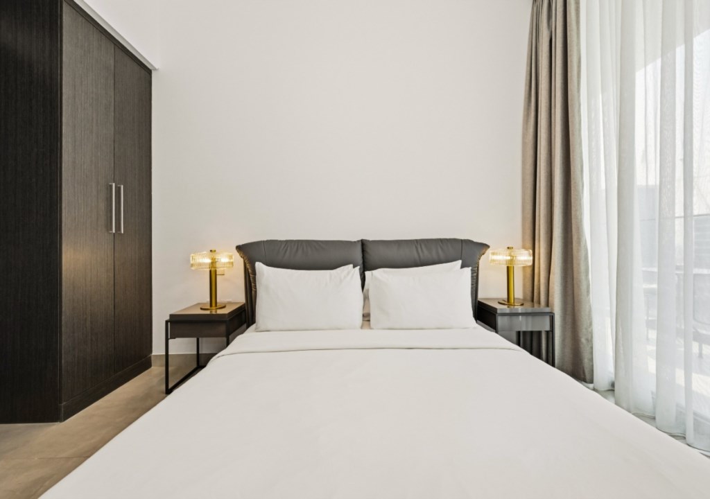 ZOH_2065-resized-to-1280x900