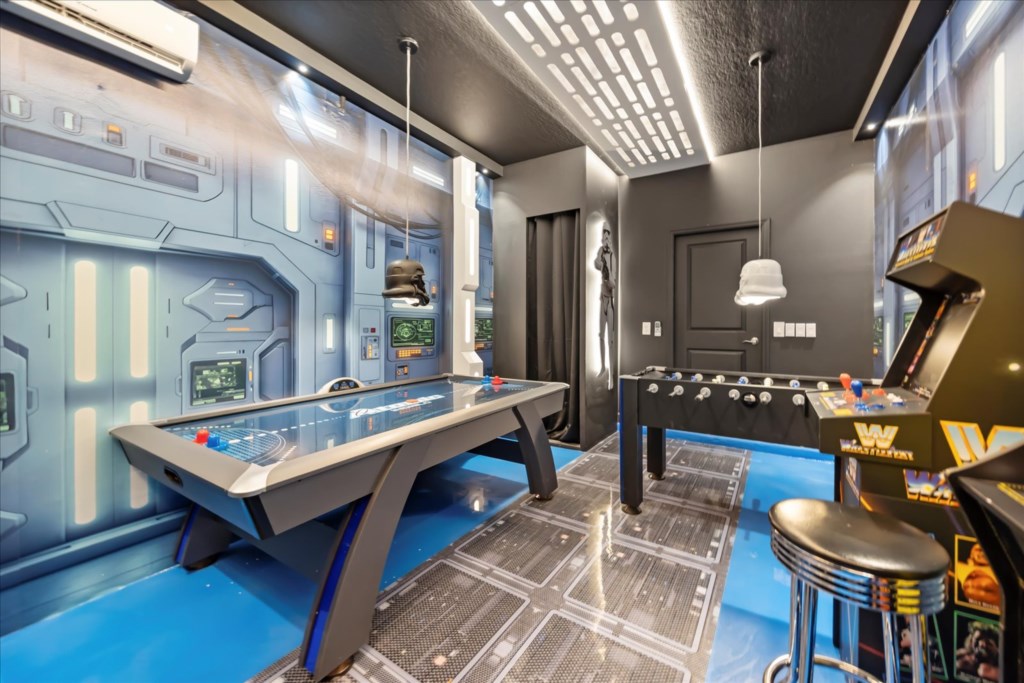 6 bedroom vacation house at Storey Lake - Image 11