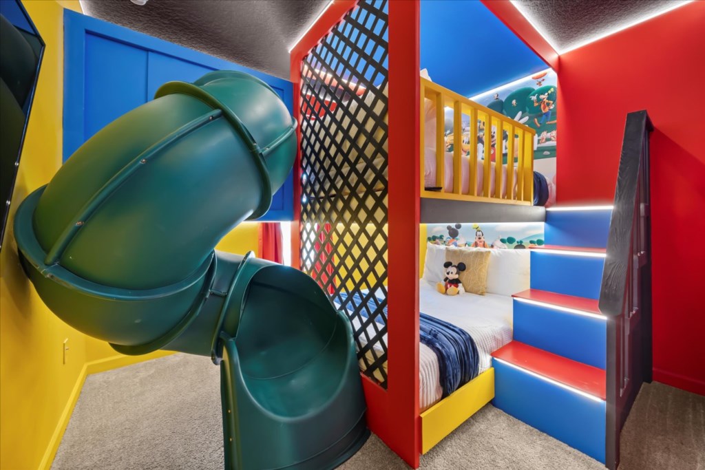 6 bedroom vacation house at Storey Lake - Image 22