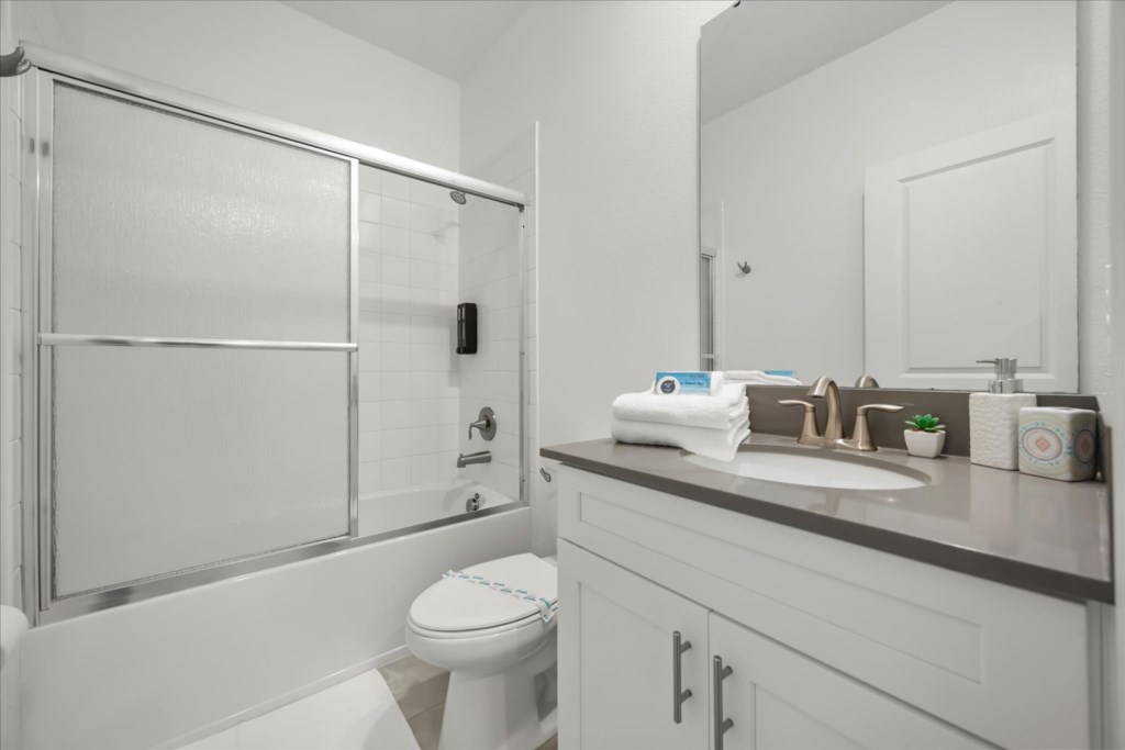 6 bedroom vacation house at Storey Lake - Image 33