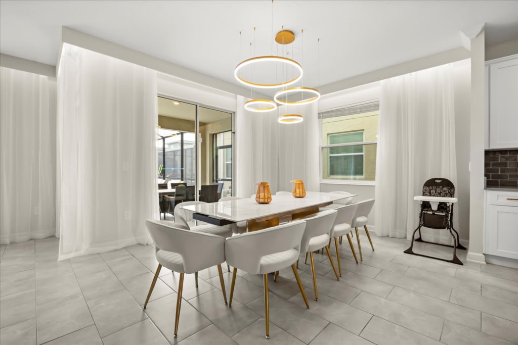 6 bedroom vacation house at Storey Lake - Image 4