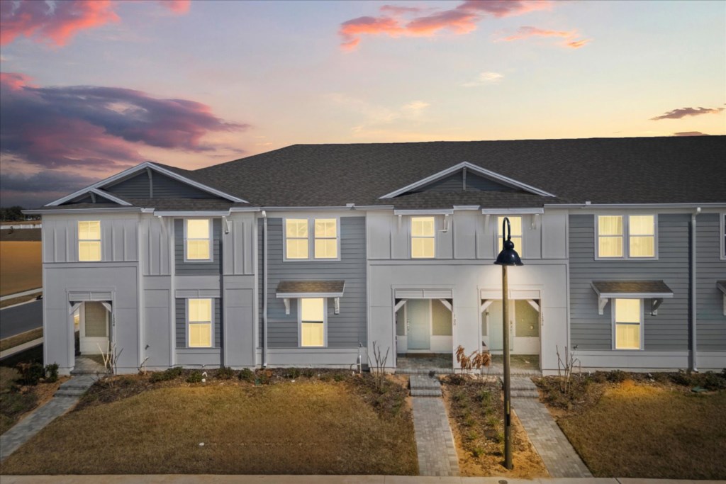 5 bedroom vacation townhouse at Windsor Cay - Image 1