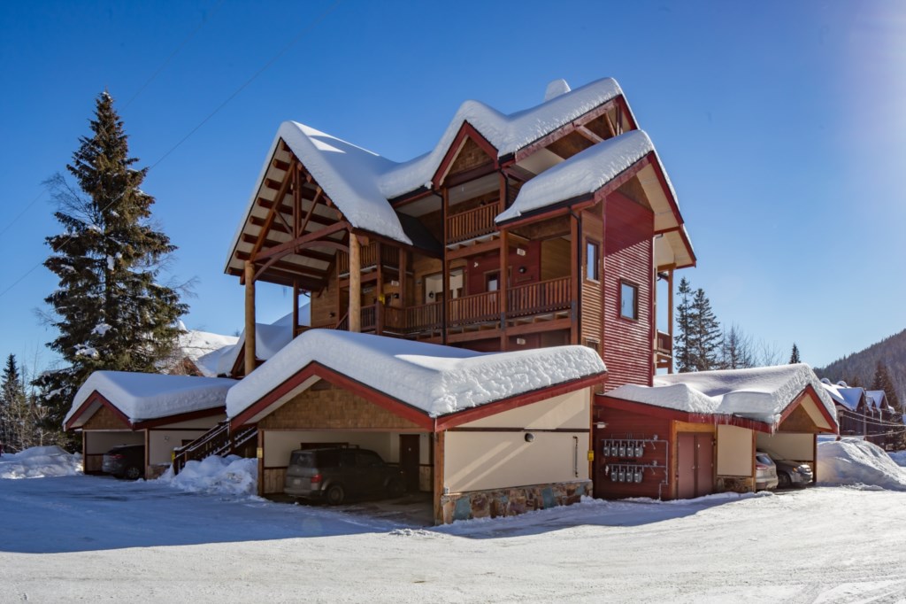 eagles-nest-exteriors-2019-2