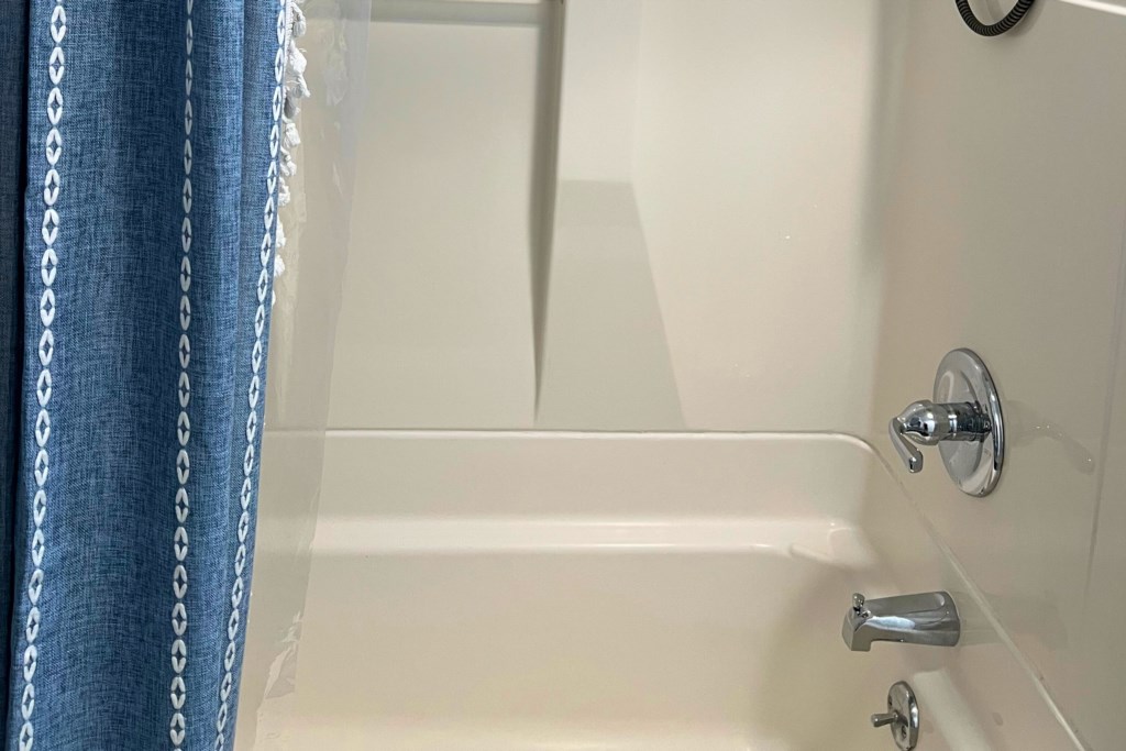 Cozy Mitten Bathroom