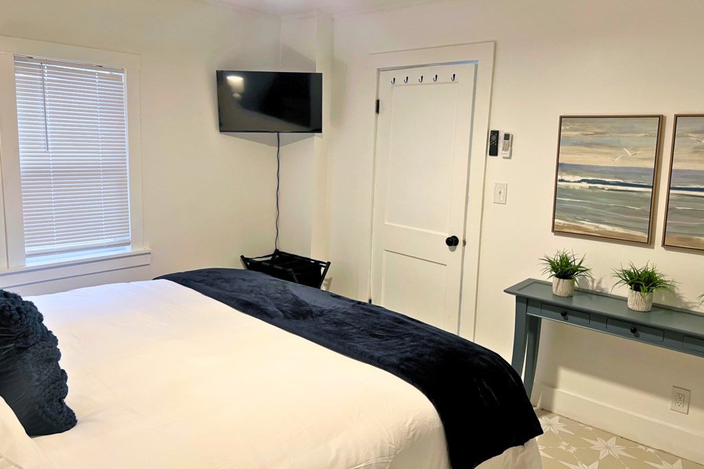 Cozy Mitten Bedroom