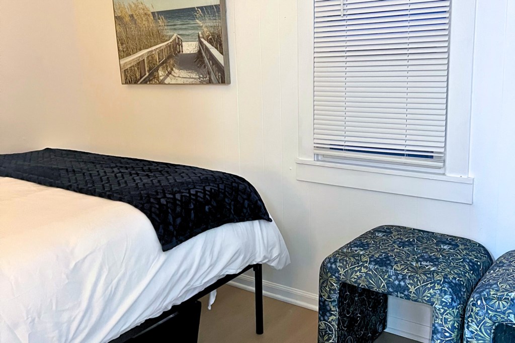 Cozy Mitten Second bedroom queen bed