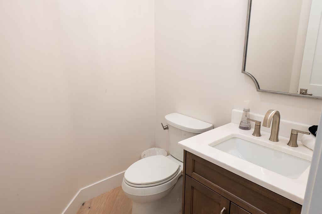 BATHROOM 1: Half bathroom