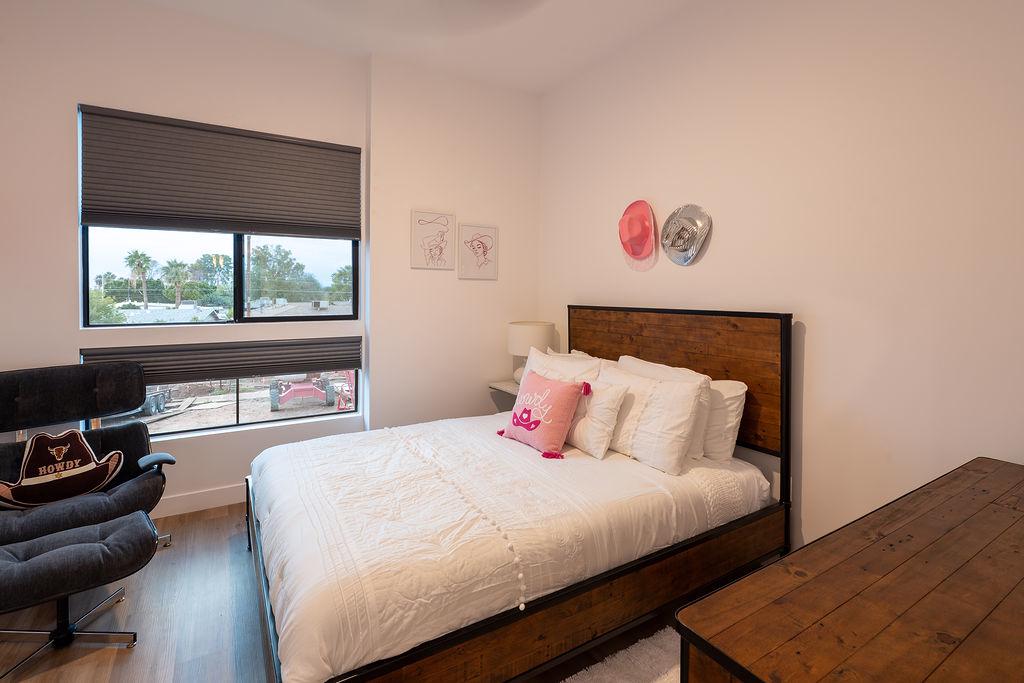 Master Suite: King bed, spa-style en suite, private balcony