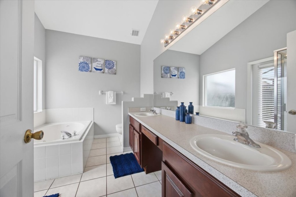 27-260108_16630RollingGreenDr_27