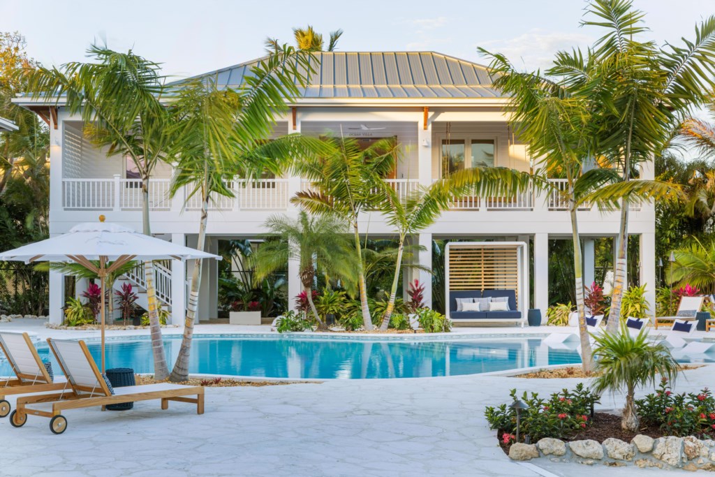 ExteriorPool