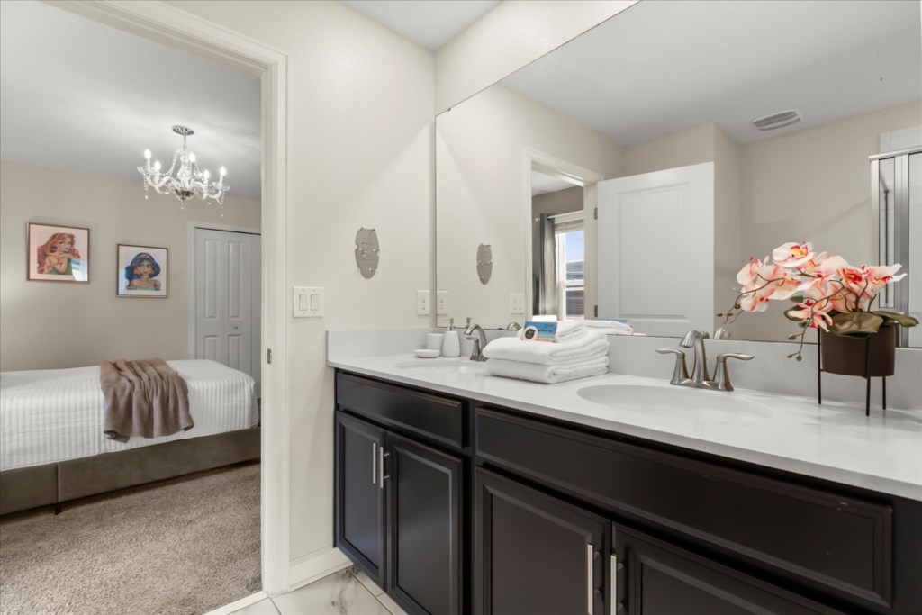 8 bedroom vacation house at Storey Lake - Image 55