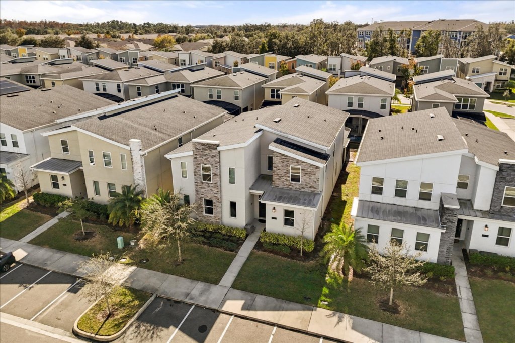 8 bedroom vacation house at Storey Lake - Image 59