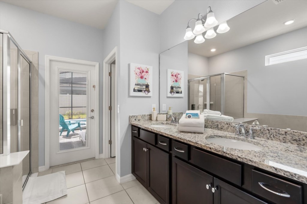 7 bedroom vacation house at Windsor Island Resort - Image 32