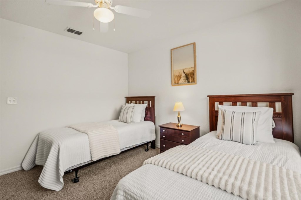 4 bedroom vacation townhouse at Venetian Bay Villages - Image 17