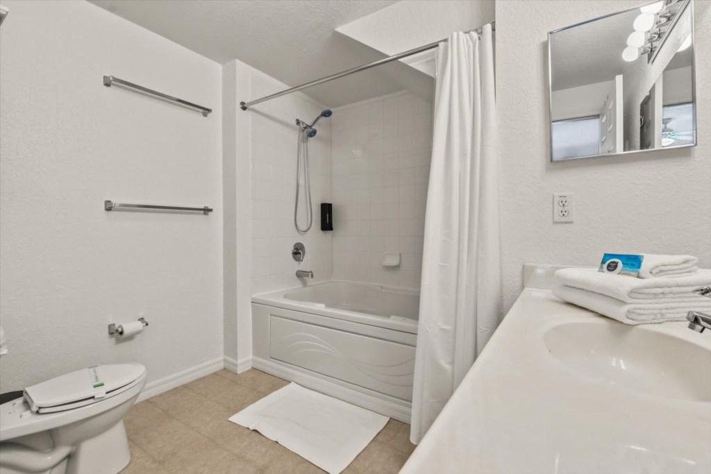 4 bedroom vacation townhouse at Venetian Bay Villages - Image 18