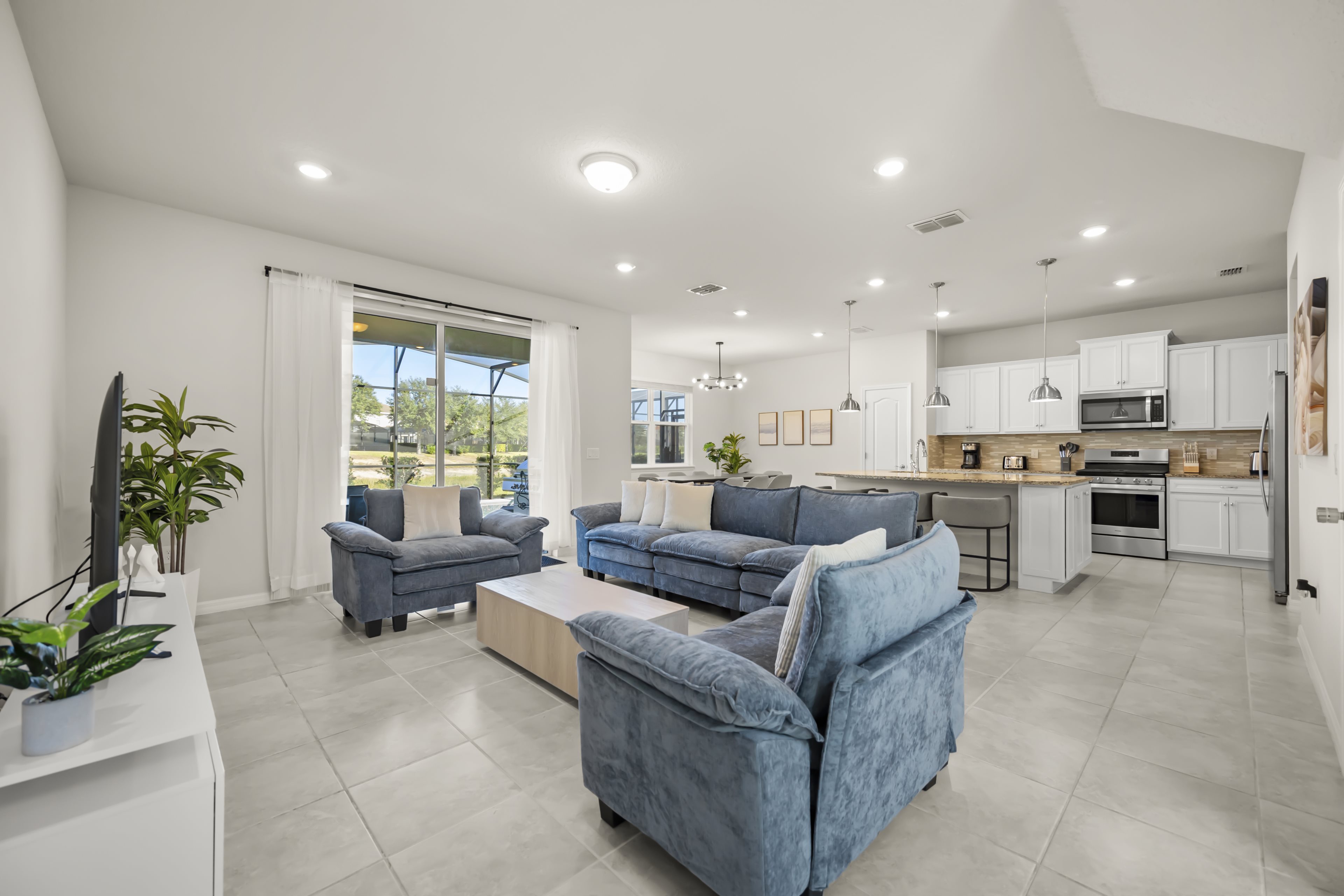 5 bedroom vacation house at Solterra - Image 2