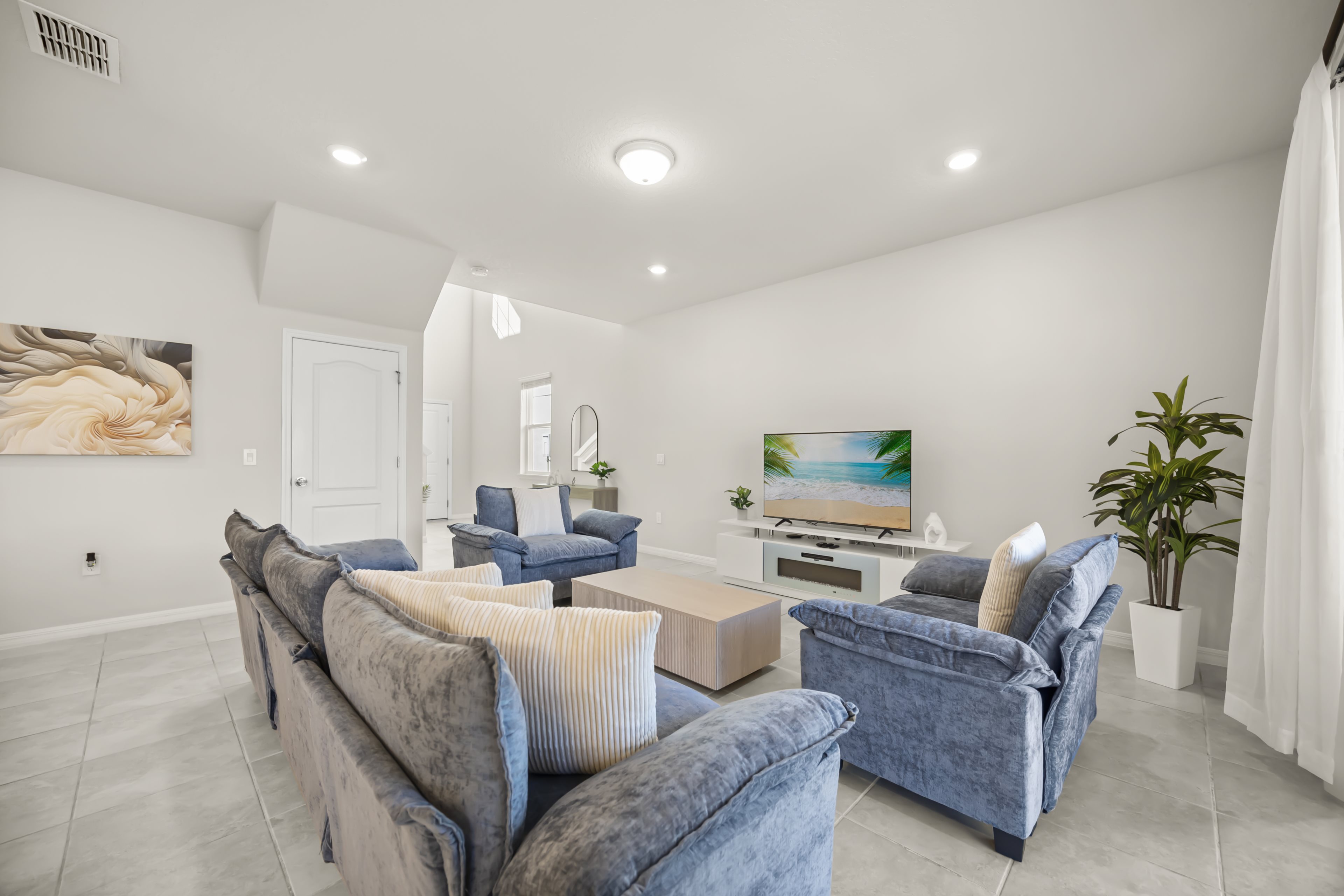 5 bedroom vacation house at Solterra - Image 3