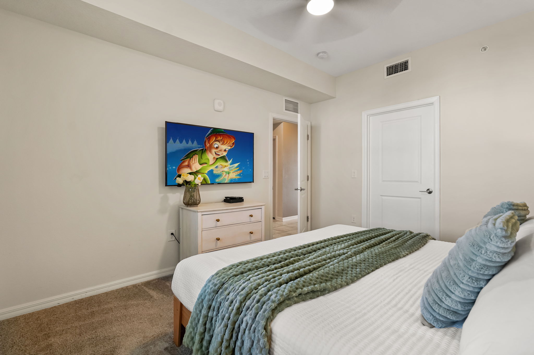 3 bedroom vacation apartment at Storey Lake - Image 12