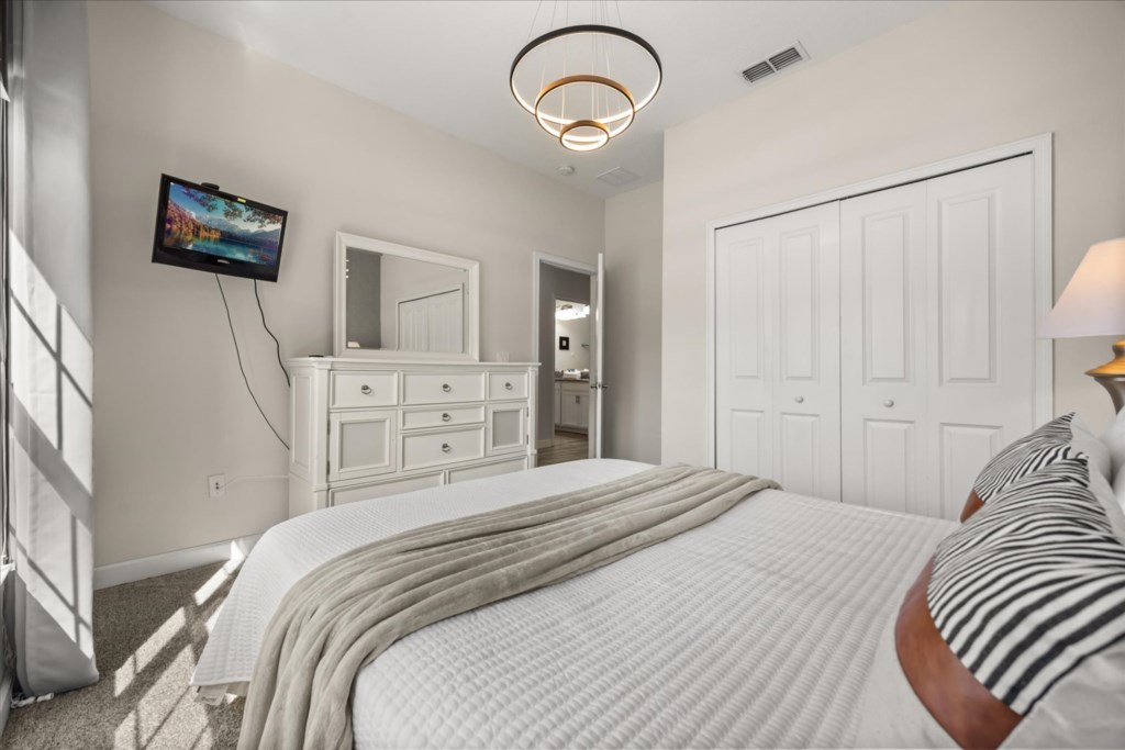 5 bedroom vacation townhouse at Storey Lake - Image 14