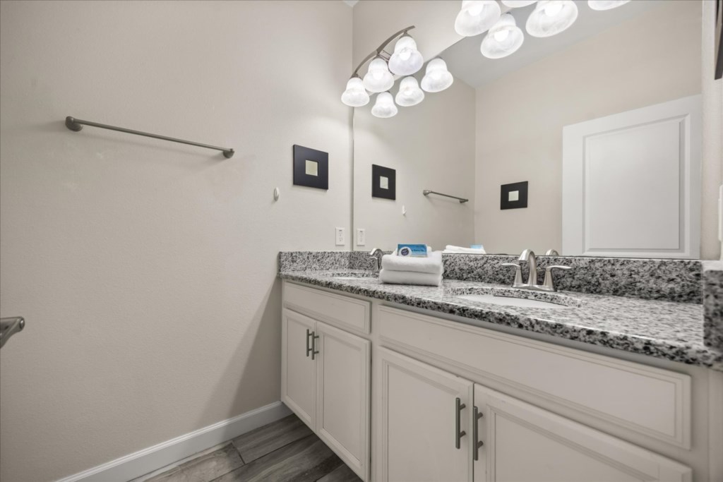 5 bedroom vacation townhouse at Storey Lake - Image 29