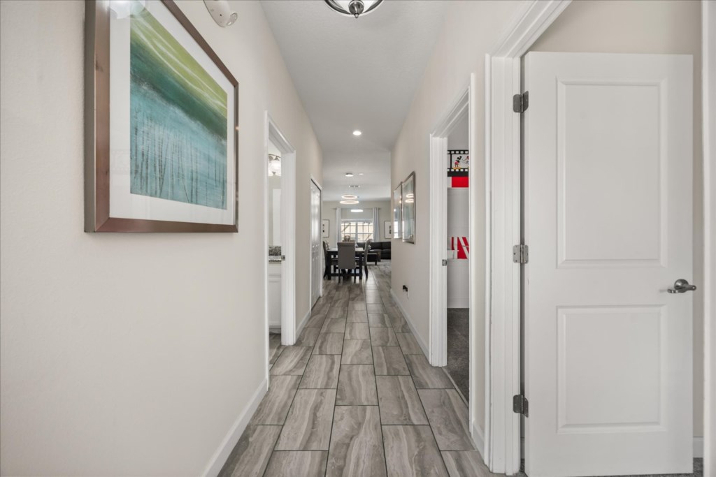 5 bedroom vacation townhouse at Storey Lake - Image 8