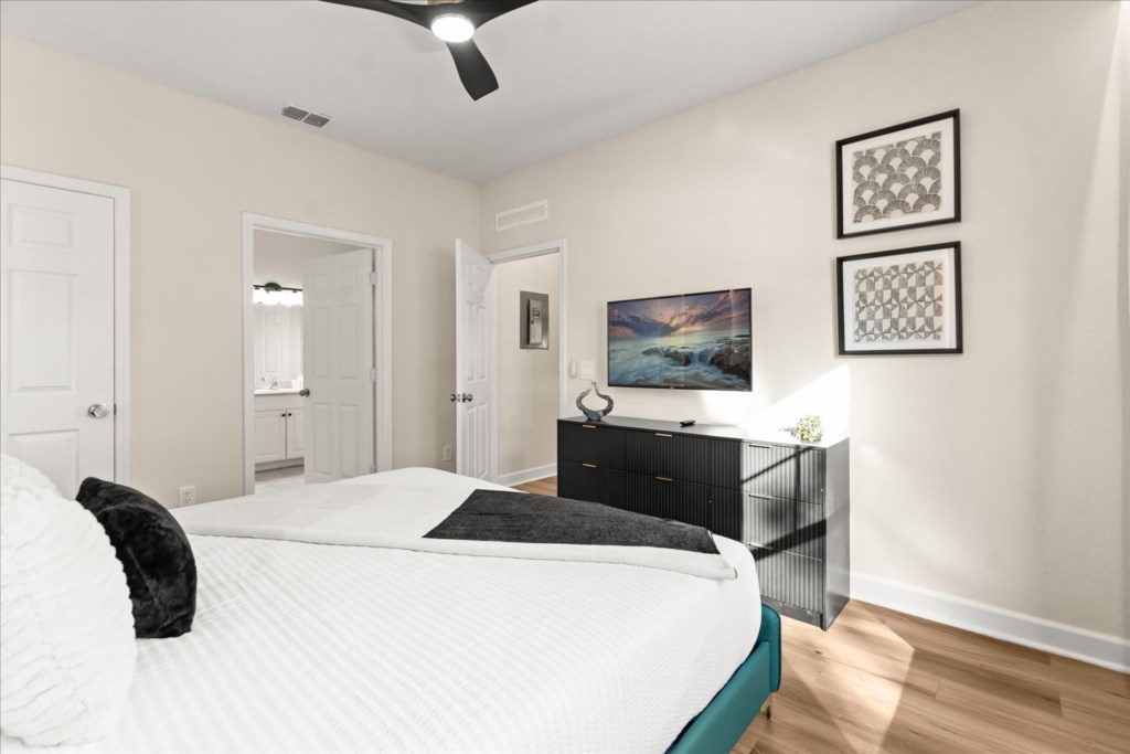 4 bedroom vacation townhouse at Lucaya Village - Image 14