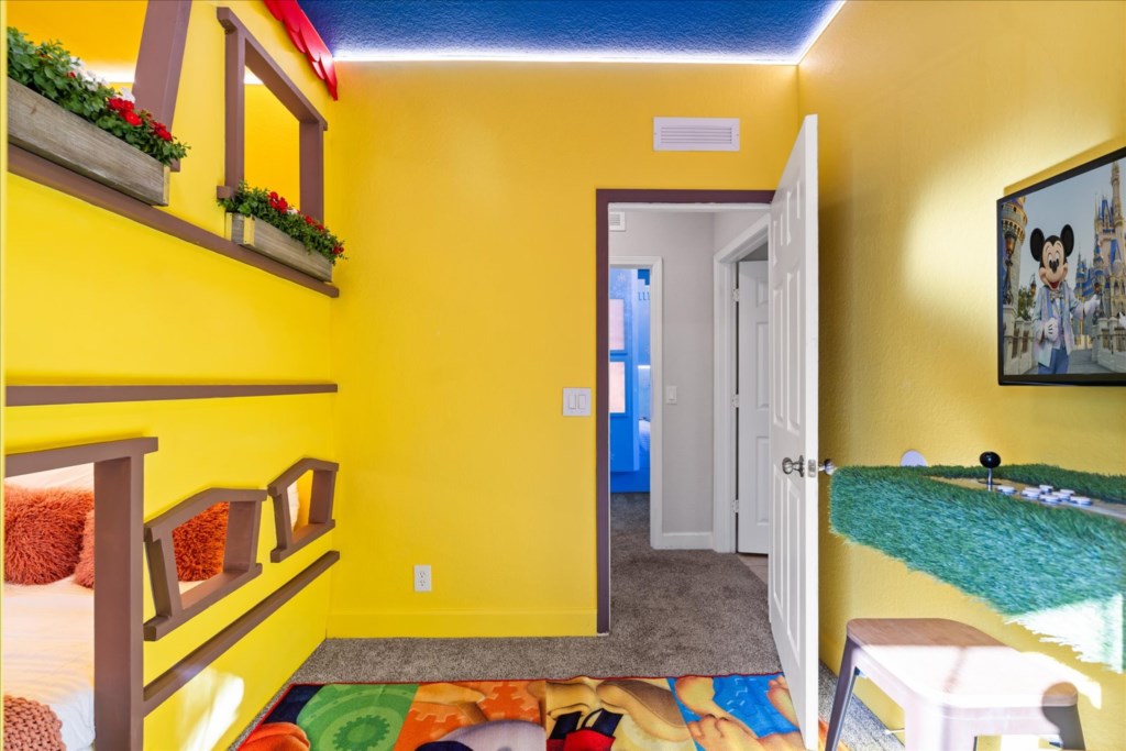 4 bedroom vacation townhouse at Lucaya Village - Image 17