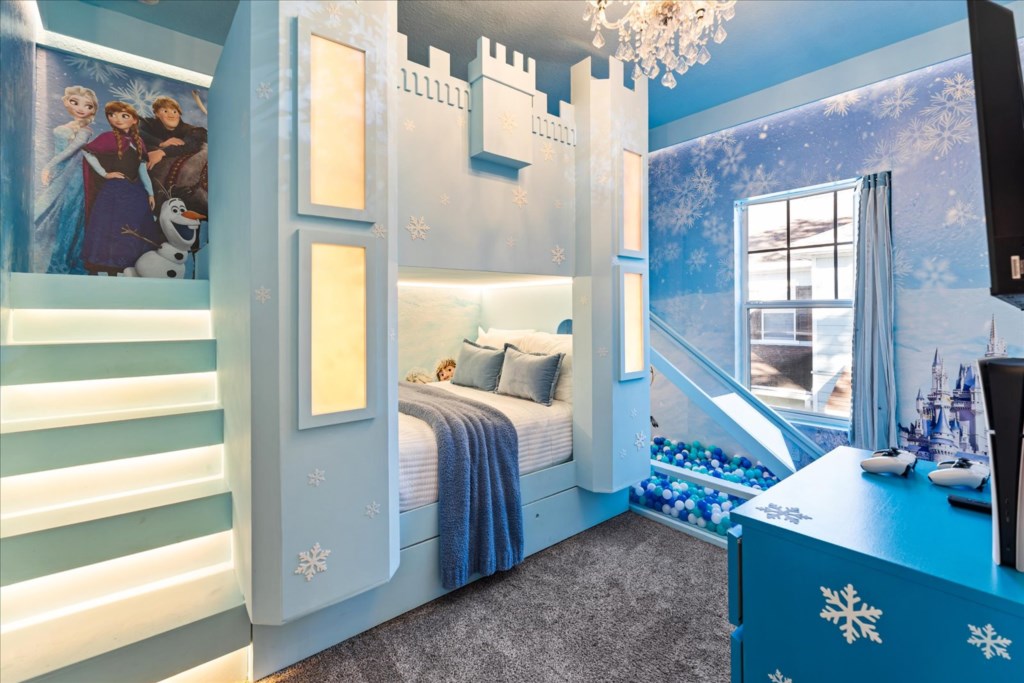 4 bedroom vacation townhouse at Lucaya Village - Image 19