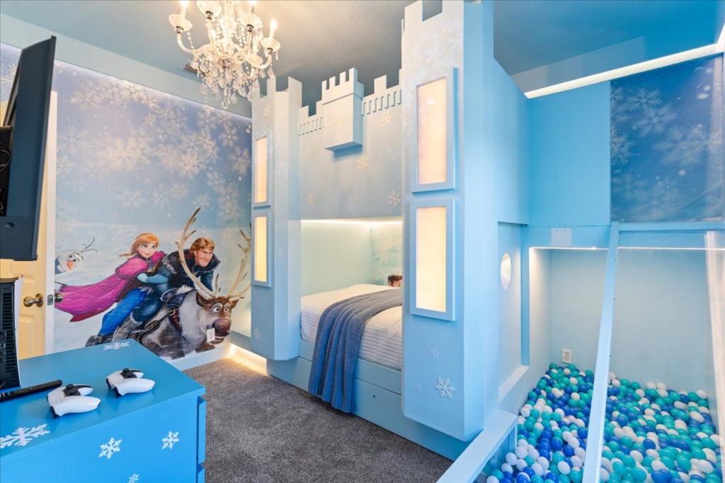 4 bedroom vacation townhouse at Lucaya Village - Image 20