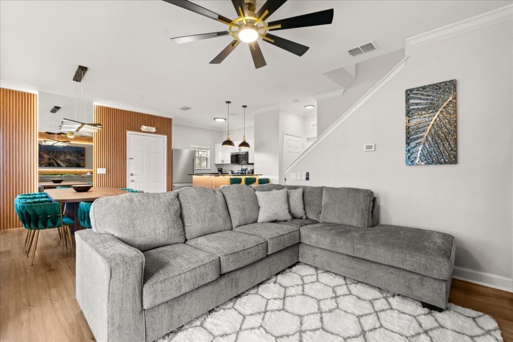 4 bedroom vacation townhouse at Lucaya Village - Image 2