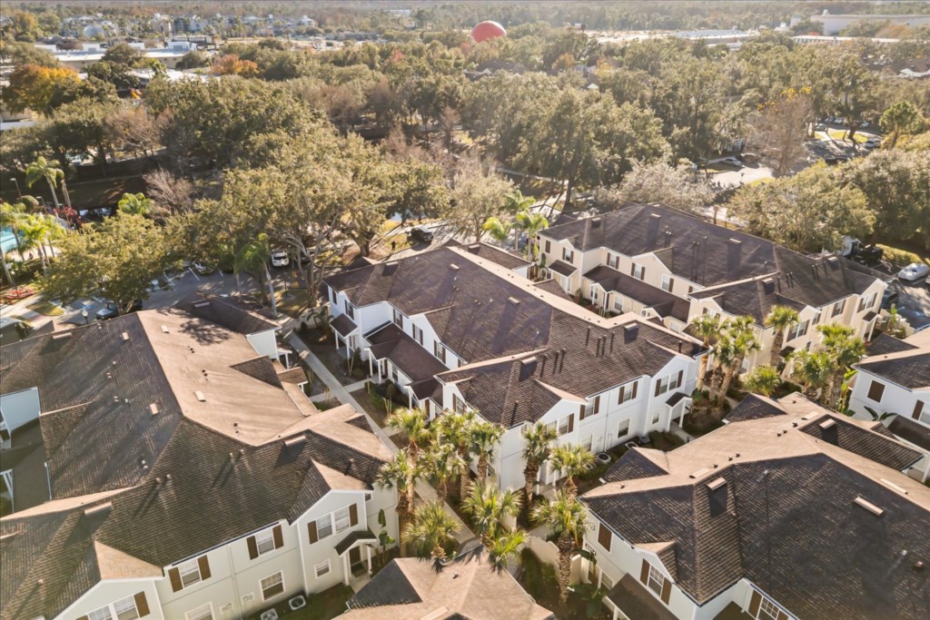 4 bedroom vacation townhouse at Lucaya Village - Image 28