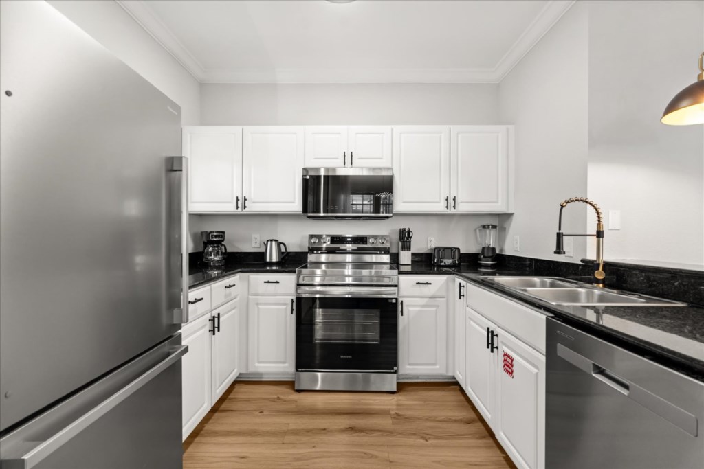 4 bedroom vacation townhouse at Lucaya Village - Image 7