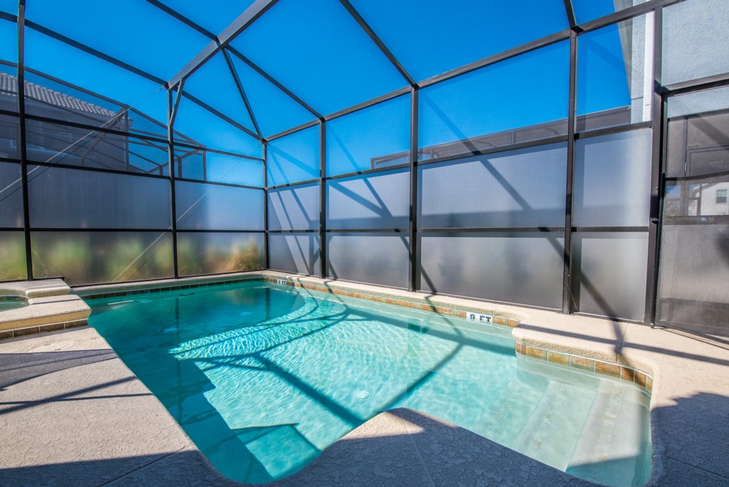 4740SleepyHollowDr-58