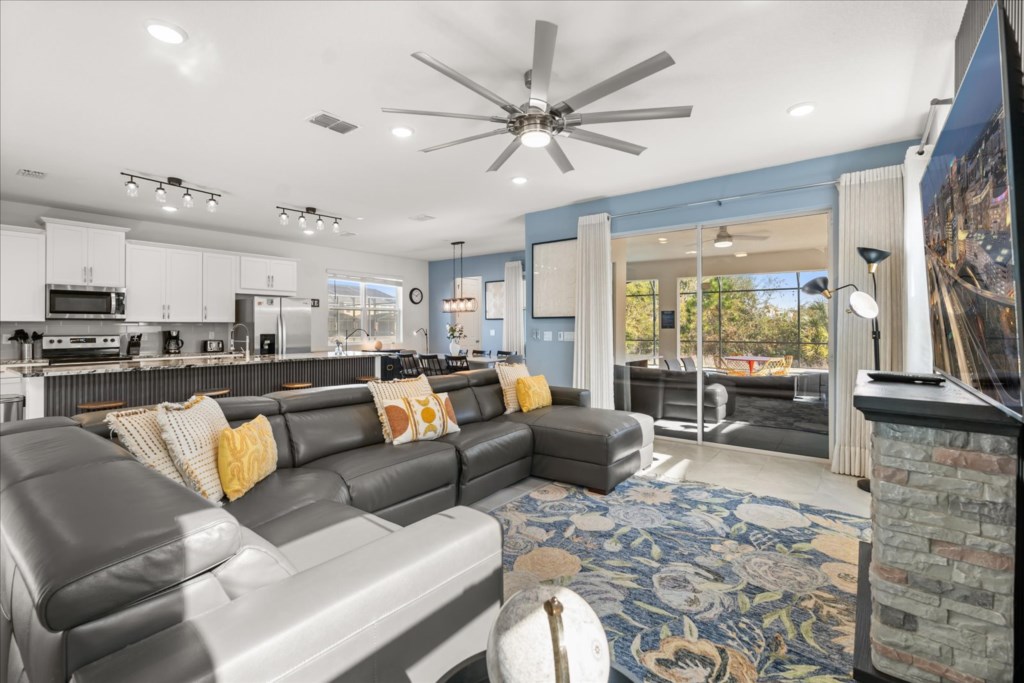 6 bedroom vacation house at Solara Resort - Image 2