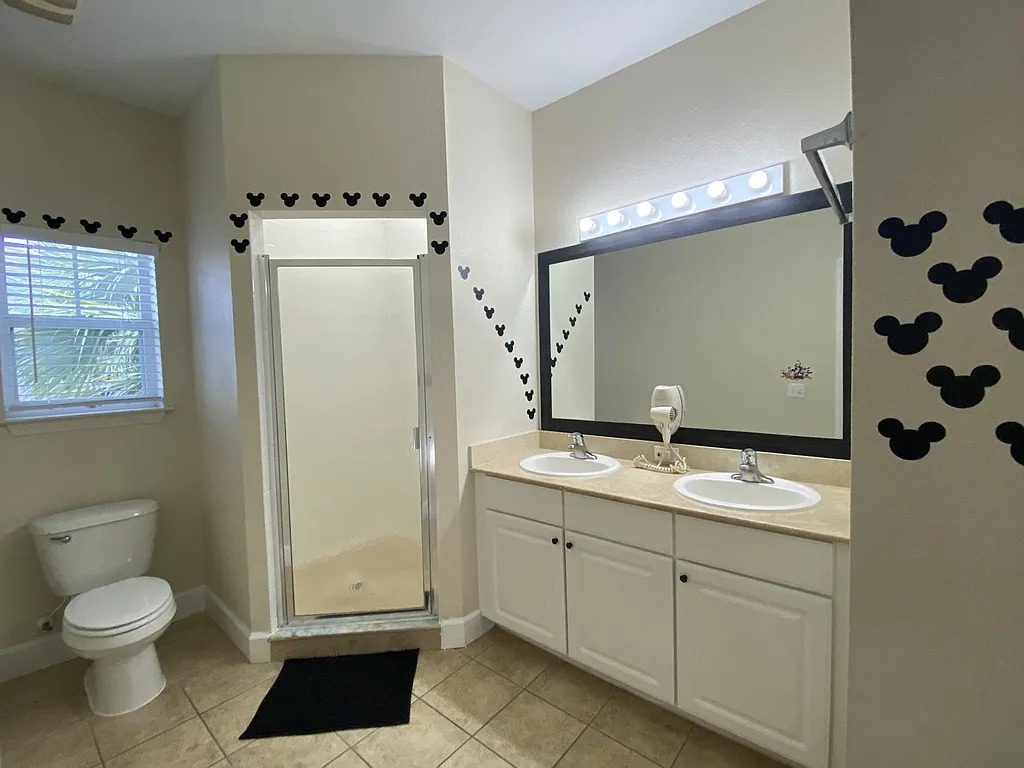 4 bedroom vacation townhouse at Lucaya Village - Image 12