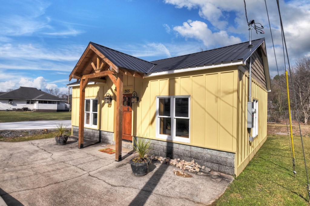 265EastTennesseeAve(16)