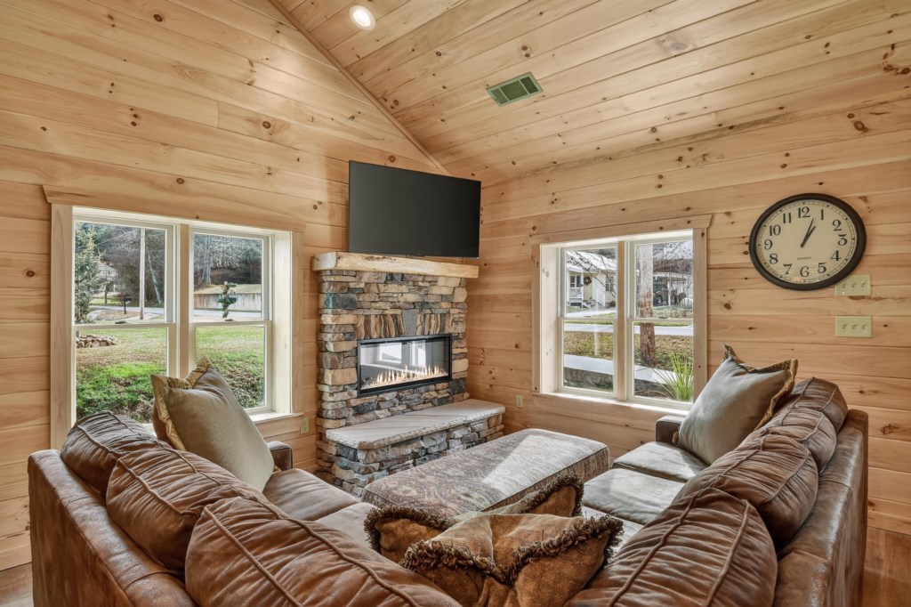 265EastTennesseeAve(25)