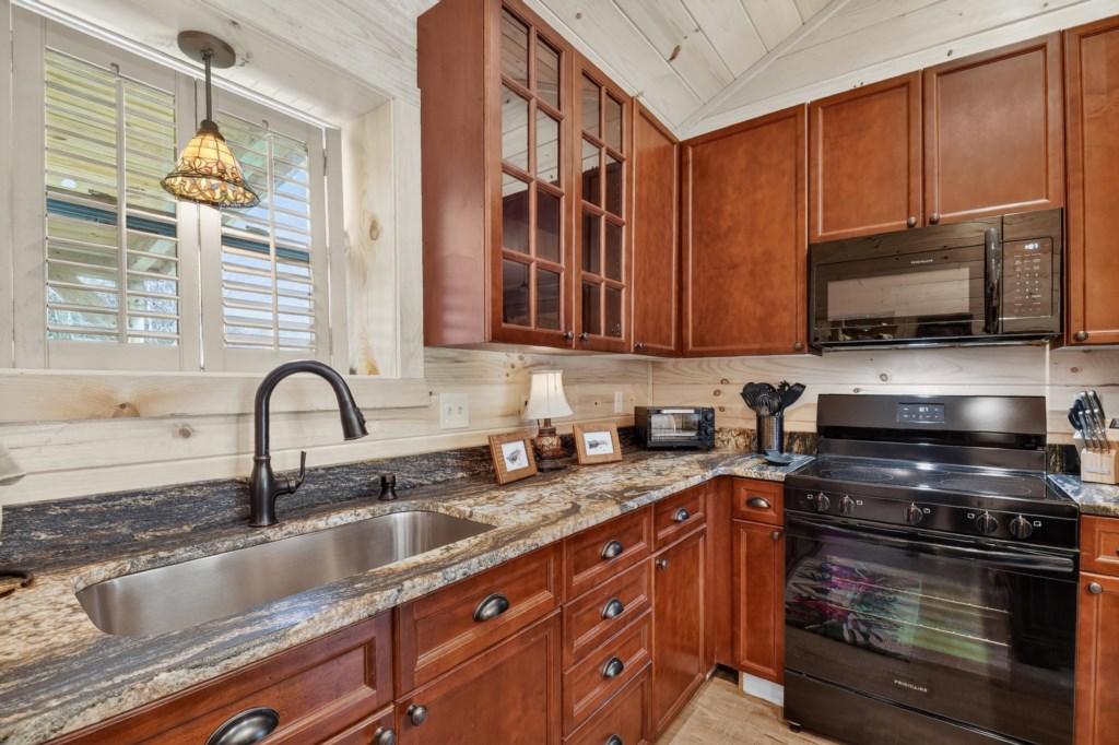 265EastTennesseeAve(30)