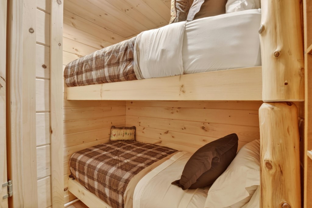 265EastTennesseeAve(37)