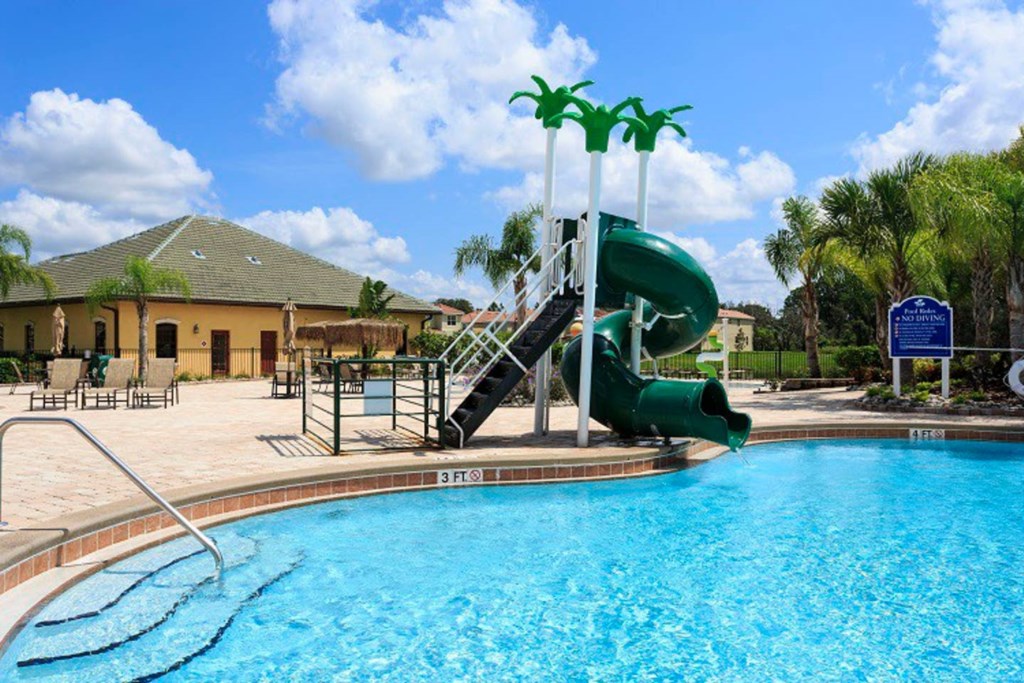 ClubHouseSwimmingpool4