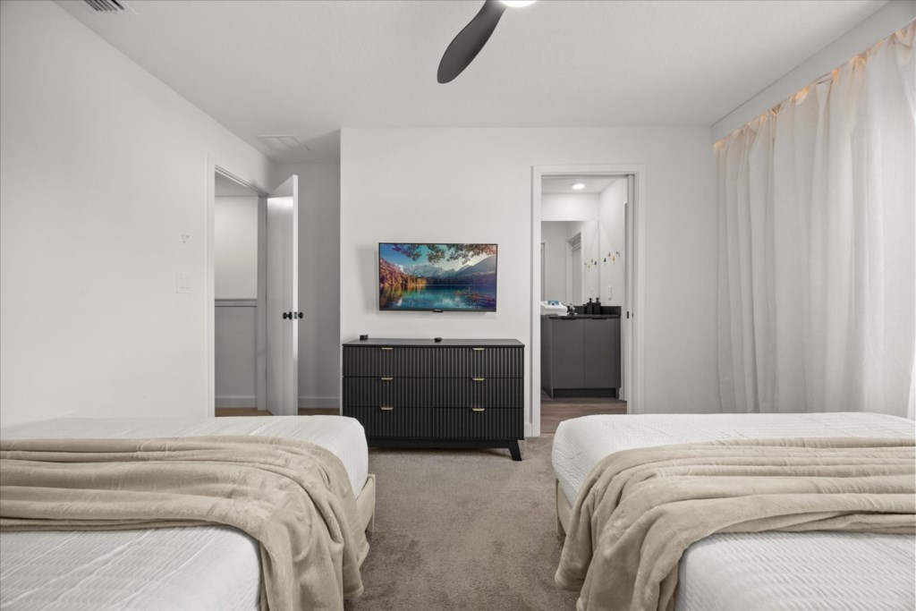 3 bedroom vacation townhouse at The Hub at Westside Reserve - Image 15