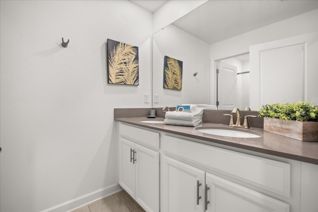 4 bedroom vacation townhouse at Storey Lake - Image 19