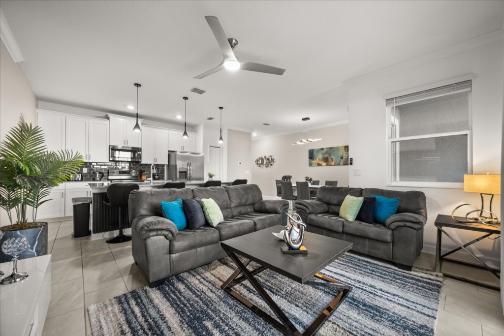 4 bedroom vacation townhouse at Storey Lake - Image 2