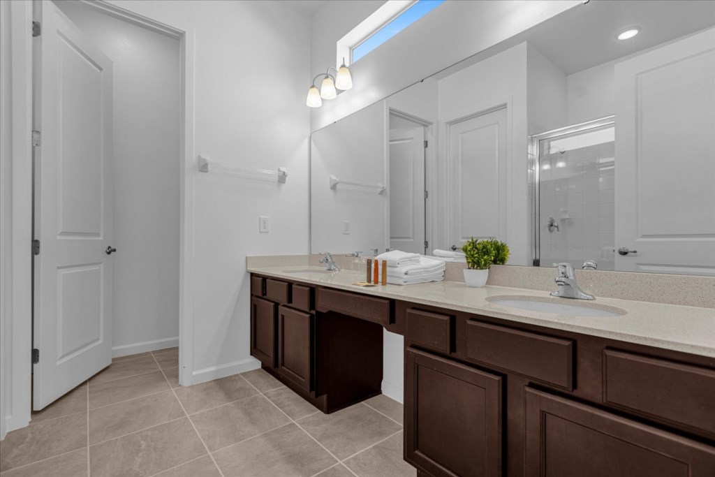 12 bedroom vacation house at Veranda Palms - Image 65