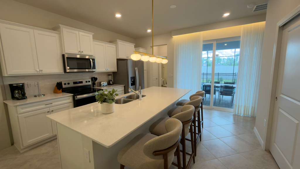 5 bedroom vacation townhouse at Windsor Cay - Image 3