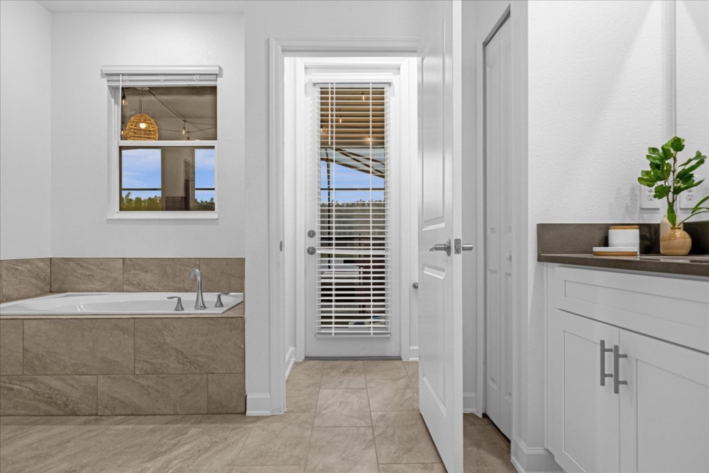 9 bedroom vacation house at Storey Lake - Image 30